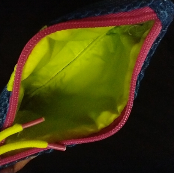 Makeup bag - Picture 4 of 7